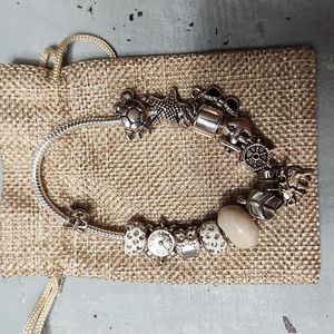 BEAUTIFUL  BRACELLET .GOOD CHRISTMAS  GIFT